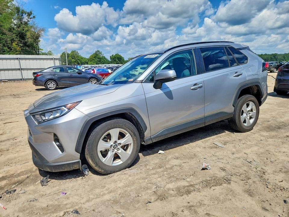 2021 TOYOTA RAV4 XLE - 1