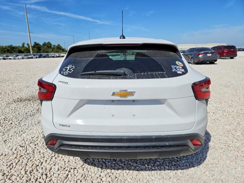2024 CHEVROLET TRAX LS 6
