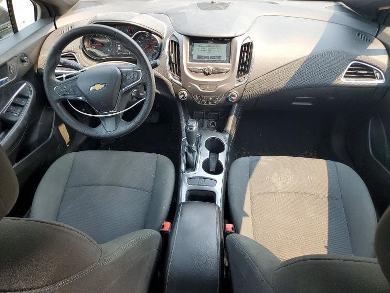 2017 CHEVROLET CRUZE LT 8