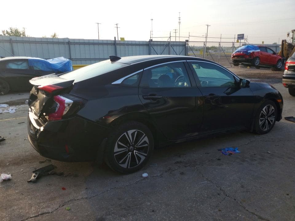 2017 HONDA CIVIC EX 3