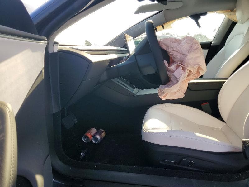 2025 TESLA MODEL 3 7