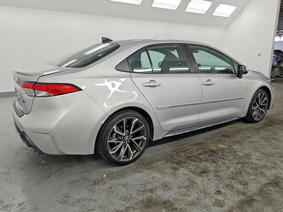 2022 TOYOTA COROLLA SE 3