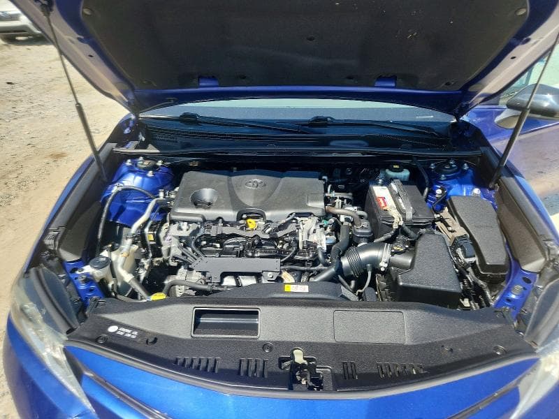 2018 TOYOTA CAMRY LE 11
