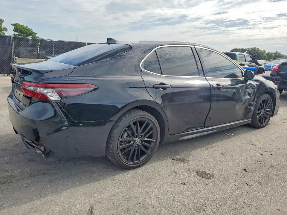 2024 TOYOTA CAMRY XSE 3