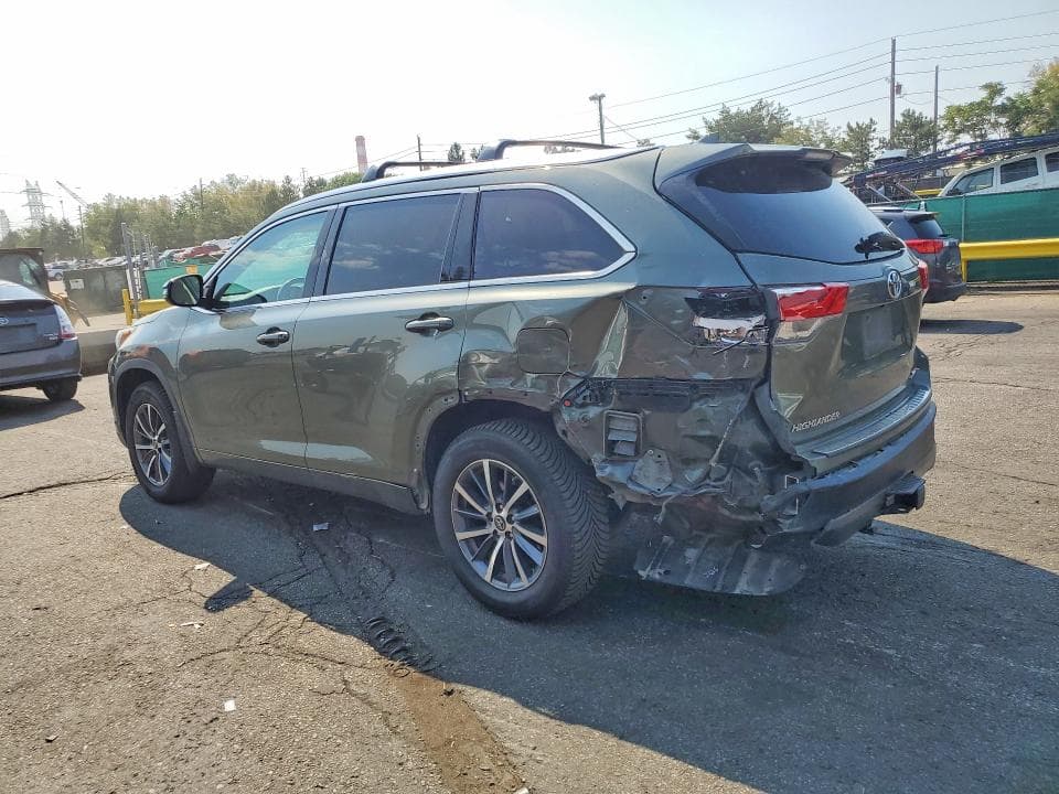 2017 TOYOTA HIGHLANDER XLE 2