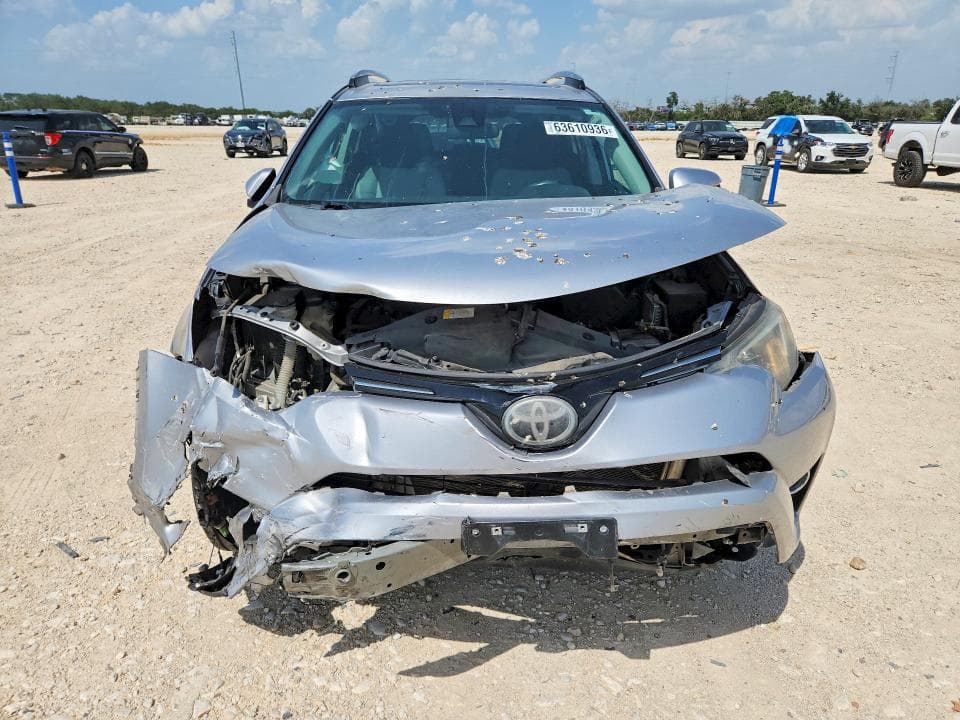 2017 TOYOTA RAV4 XLE 5