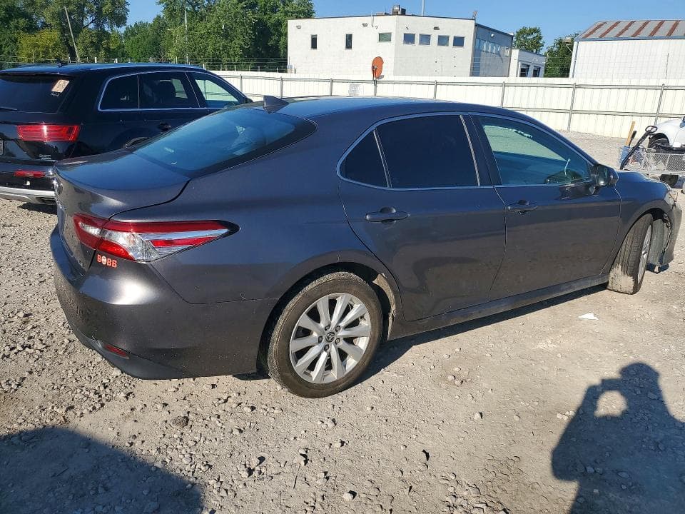 2020 TOYOTA CAMRY LE 3