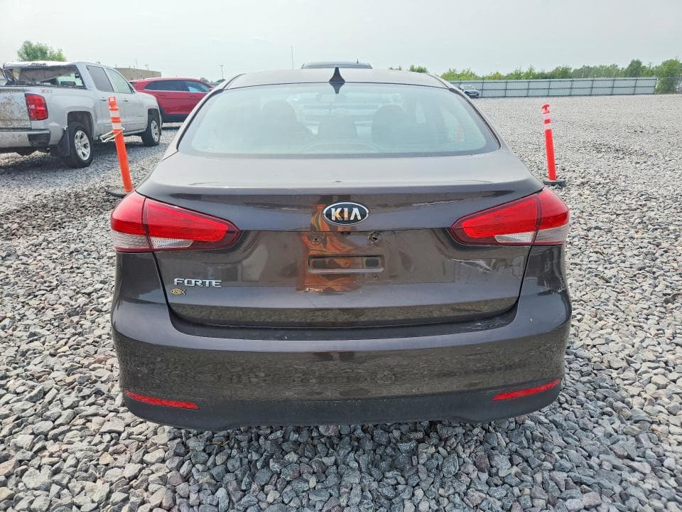 2017 KIA FORTE LX 6