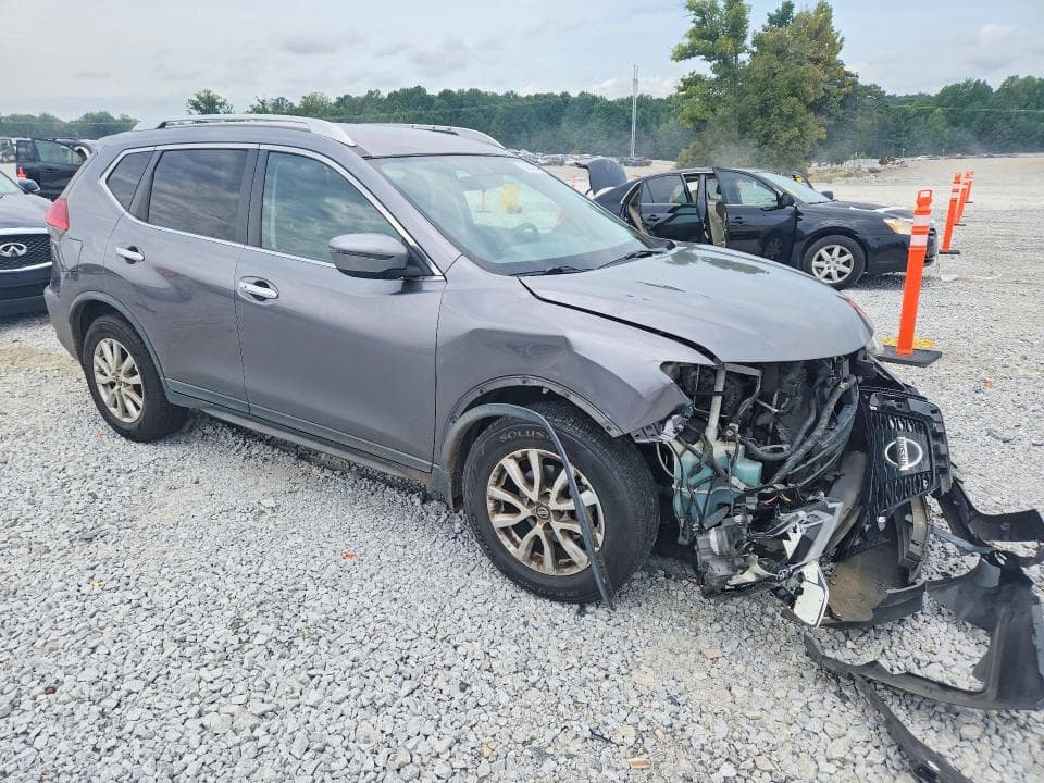 2017 NISSAN ROGUE SV 4