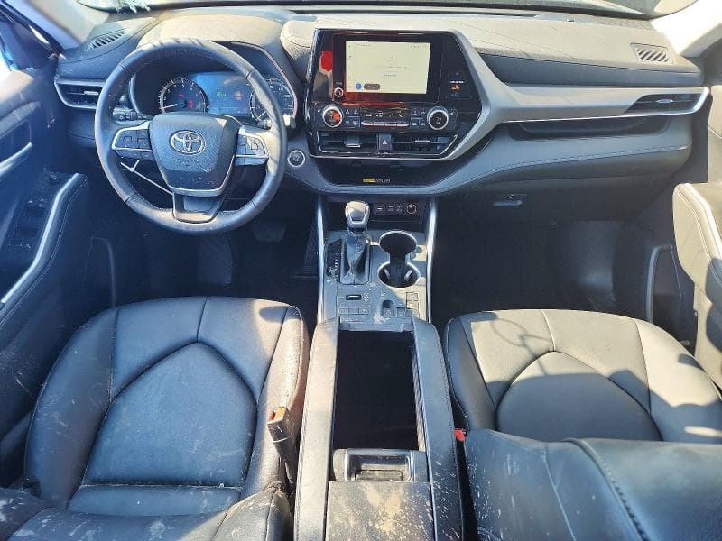2026 TOYOTA HIGHLANDER XLE 8