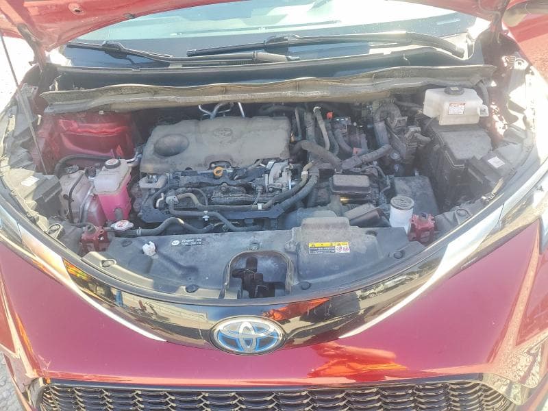 2021 TOYOTA SIENNA XSE 12