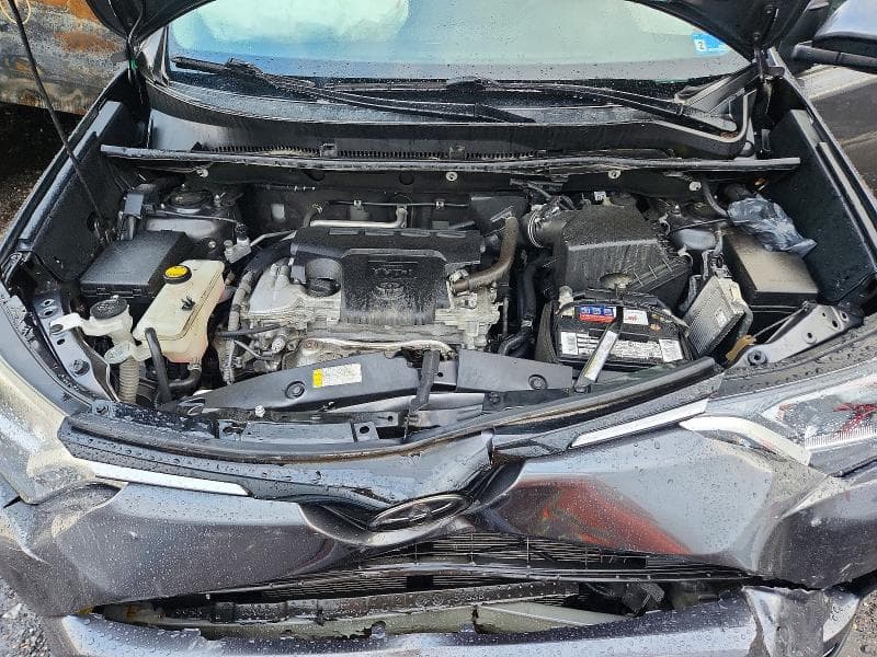 2018 TOYOTA RAV4 XLE 12