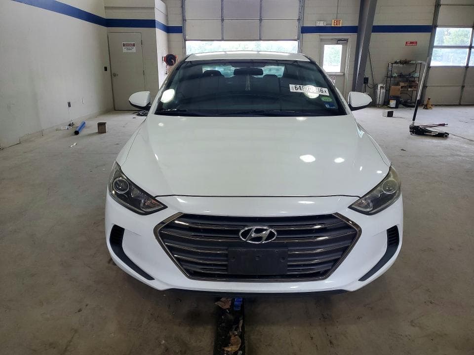 2017 HYUNDAI ELANTRA SE 5