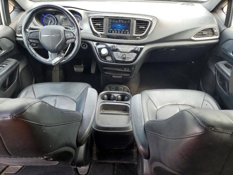 2019 CHRYSLER PACIFICA TOURING L 8