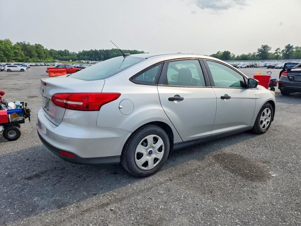 2017 FORD FOCUS S 3