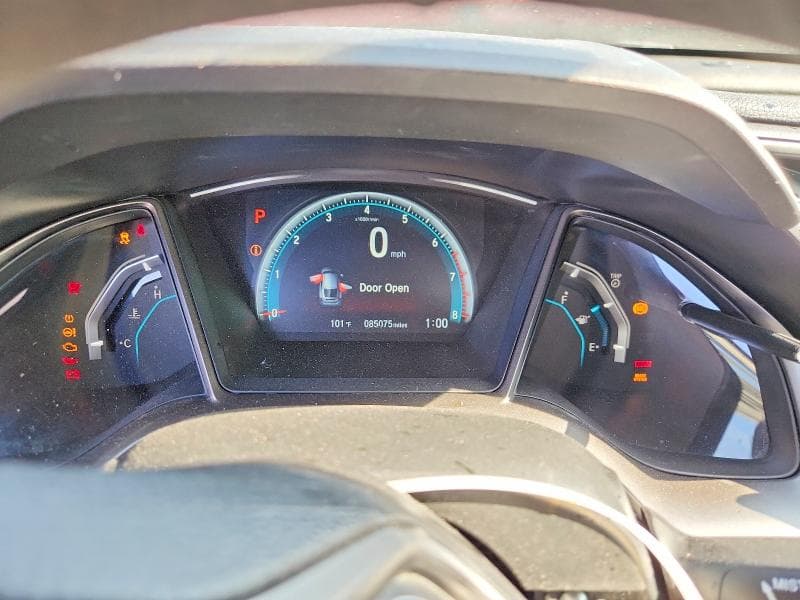 2018 HONDA CIVIC EX 9