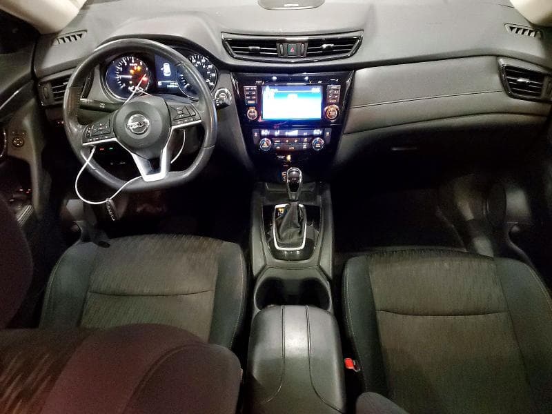 2017 NISSAN ROGUE SV 8