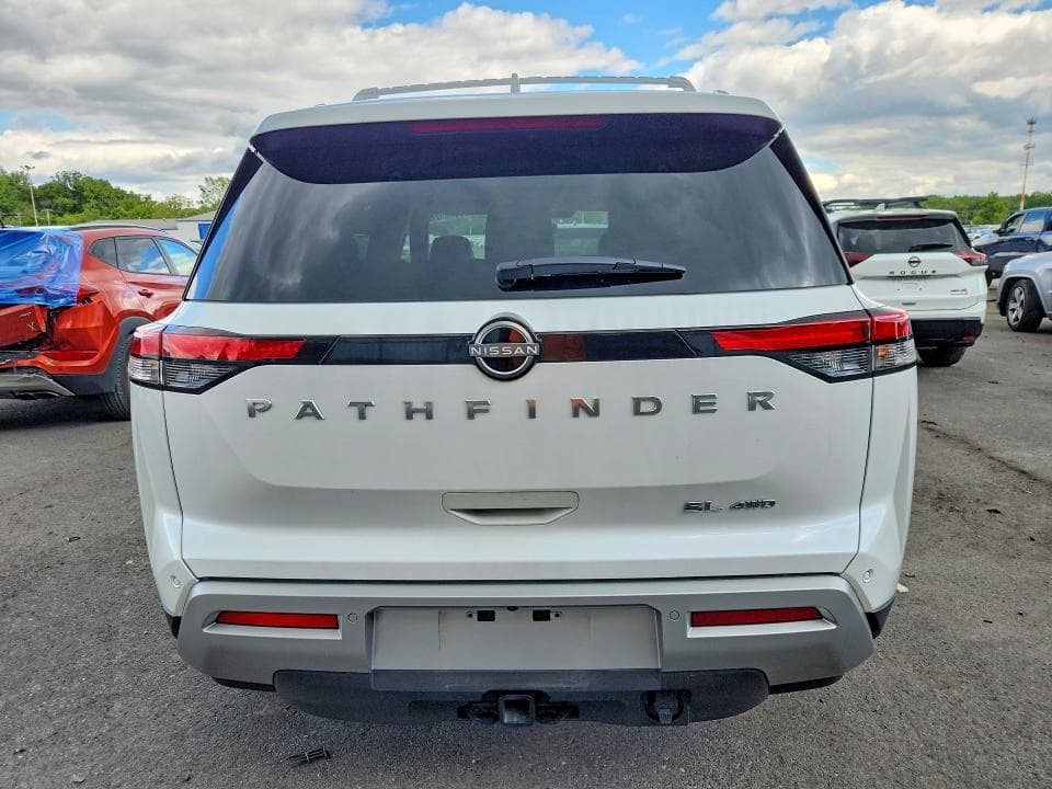2025 NISSAN PATHFINDER SL 6