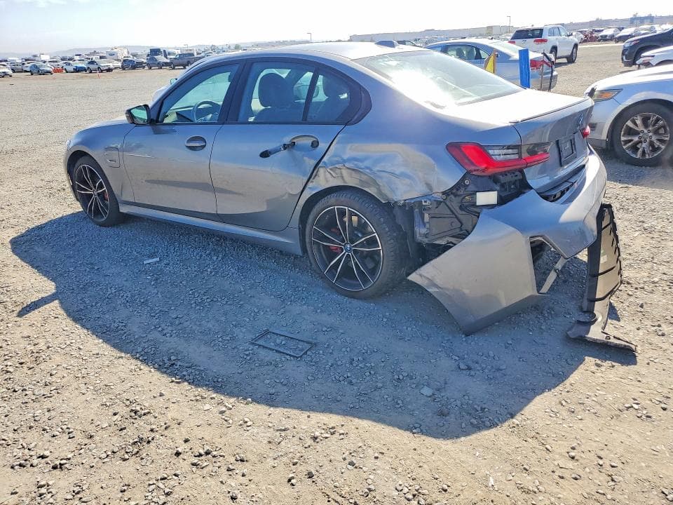 2023 BMW 330E 2