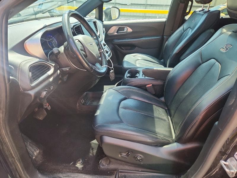 2023 CHRYSLER PACIFICA TOURING L 7