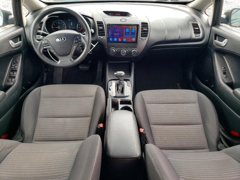 2017 KIA FORTE LX 8