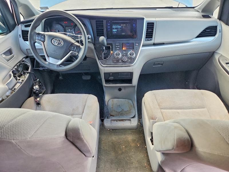 2017 TOYOTA SIENNA L 7-PASSENGER 8