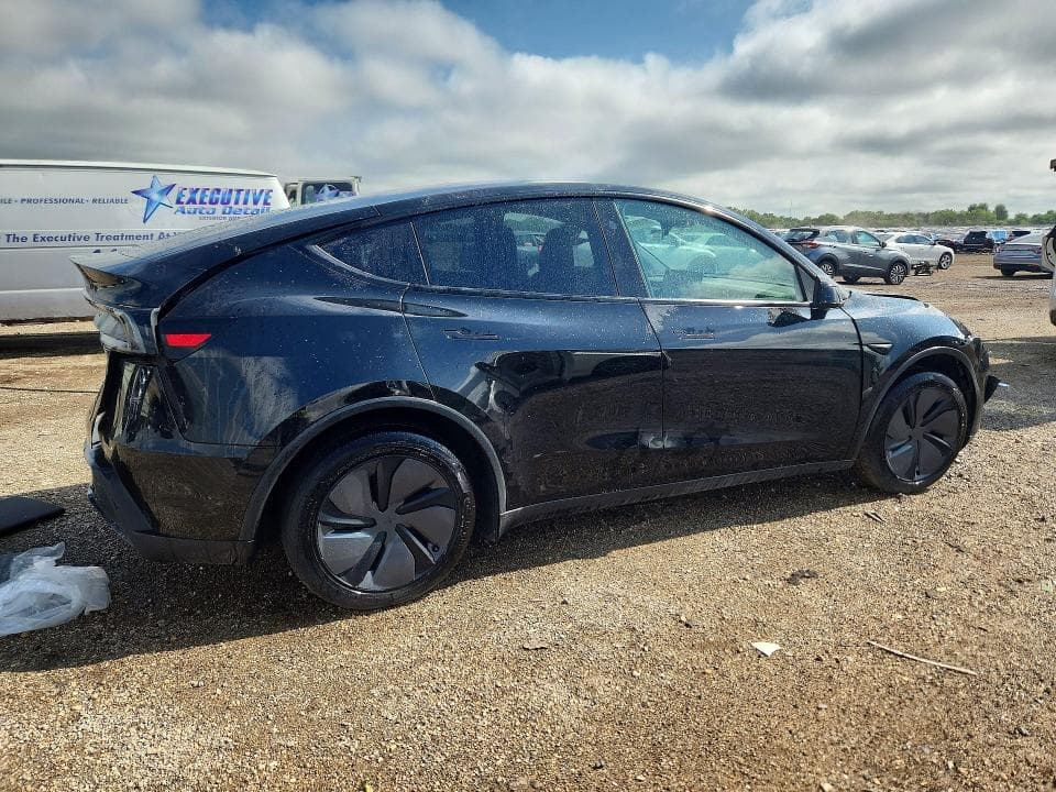 2026 TESLA MODEL Y 3