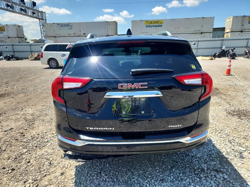 2022 GMC TERRAIN DENALI 6