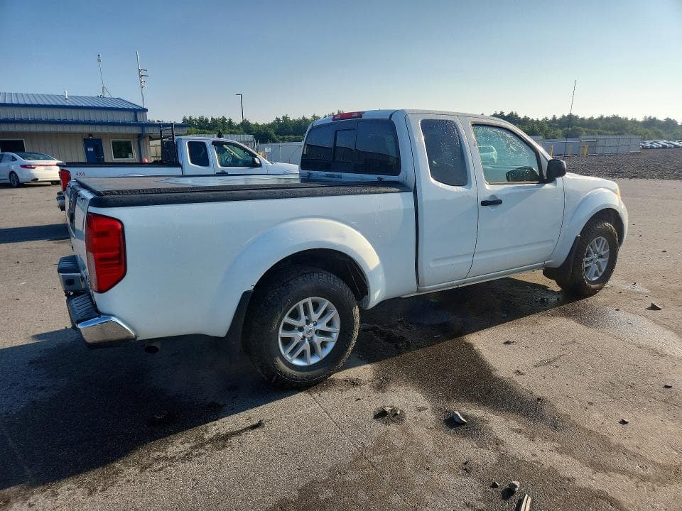 2017 NISSAN FRONTIER SV V6 3