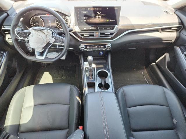 2025 NISSAN ALTIMA SR 8