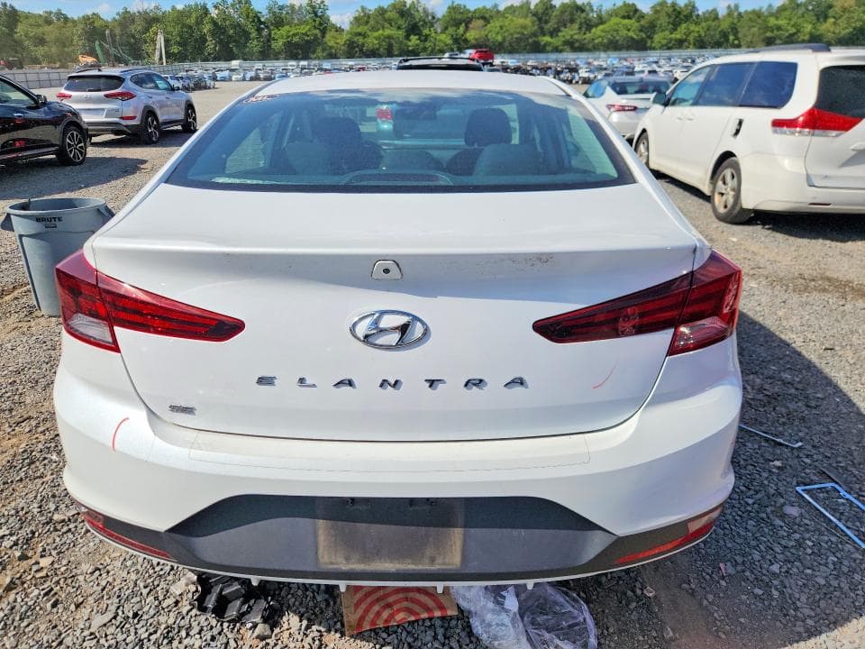 2020 HYUNDAI ELANTRA SE 6