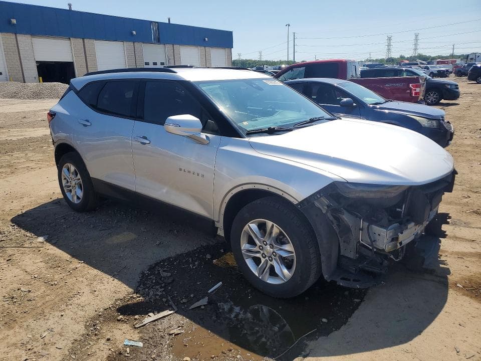 2021 CHEVROLET BLAZER 2LT 4