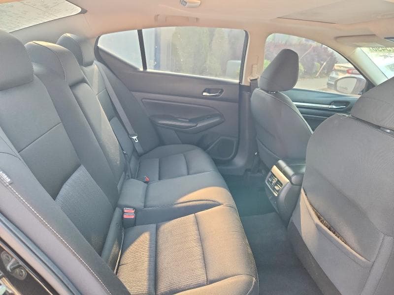 2019 NISSAN ALTIMA SV 10