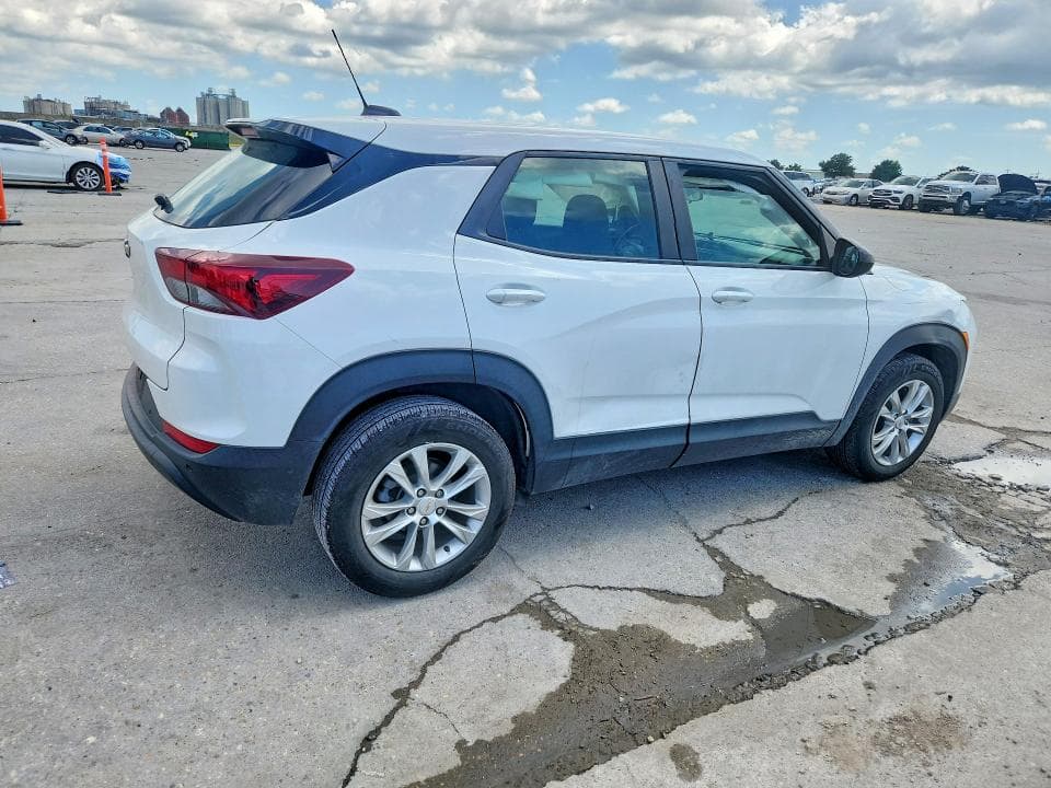 2023 CHEVROLET TRAILBLAZER LS 3