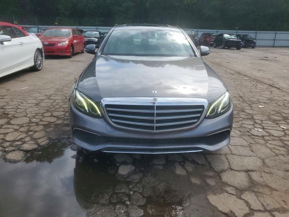 2017 MERCEDES-BENZ E 300 5