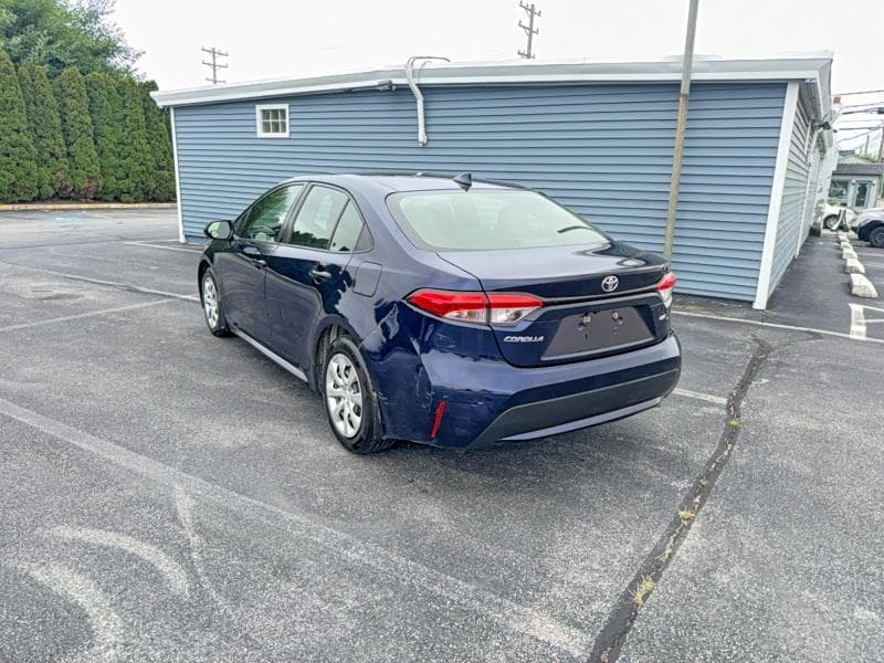 2021 TOYOTA COROLLA LE 3