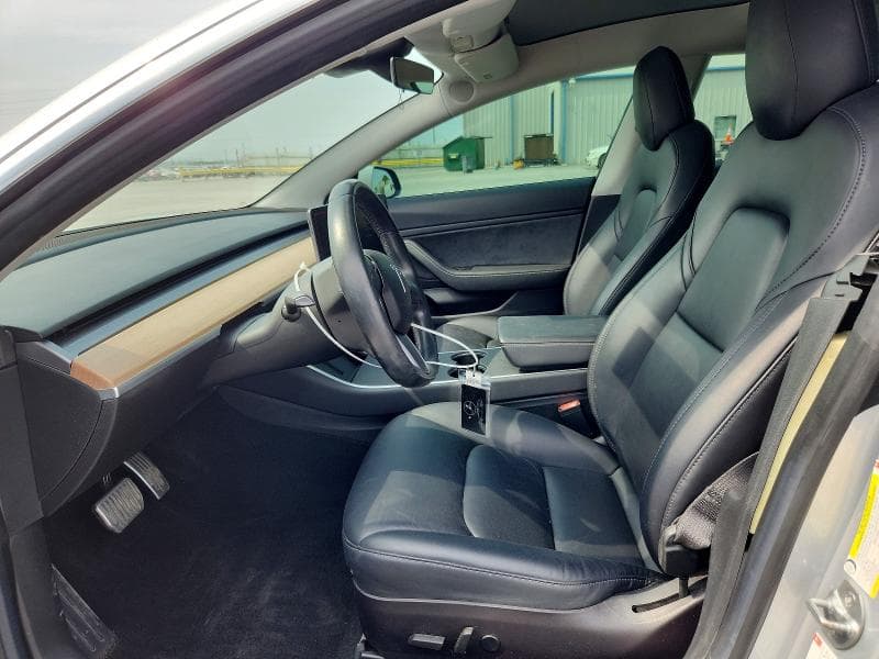 2018 TESLA MODEL 3 7