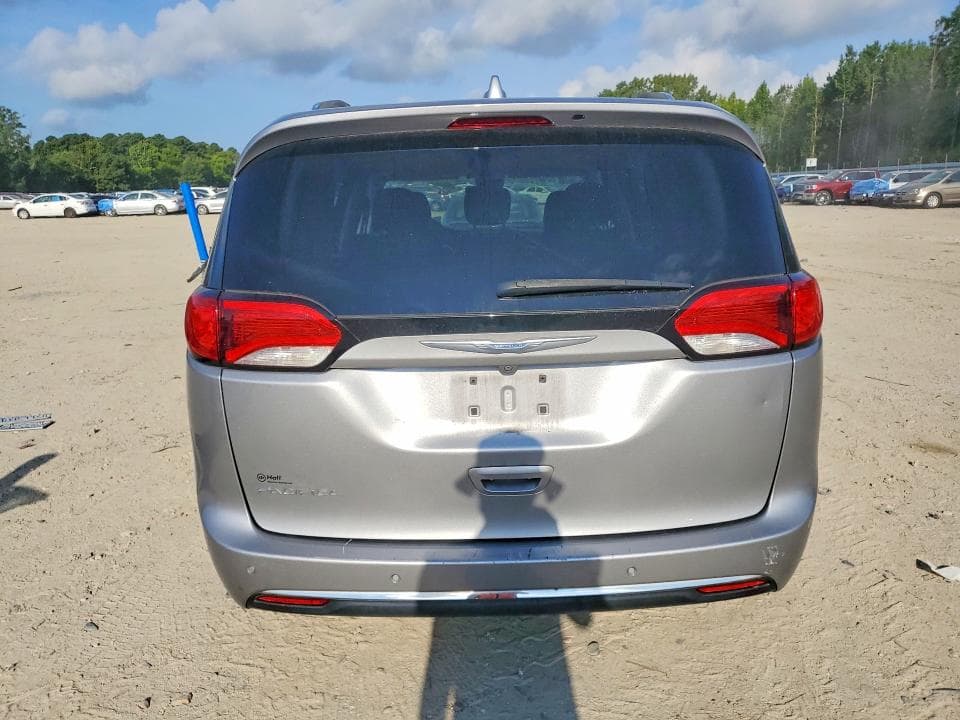 2018 CHRYSLER PACIFICA TOURING L 6