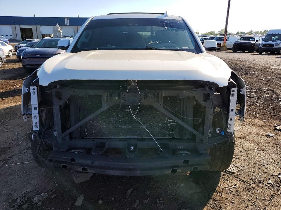 2018 GMC YUKON XL DENALI 5