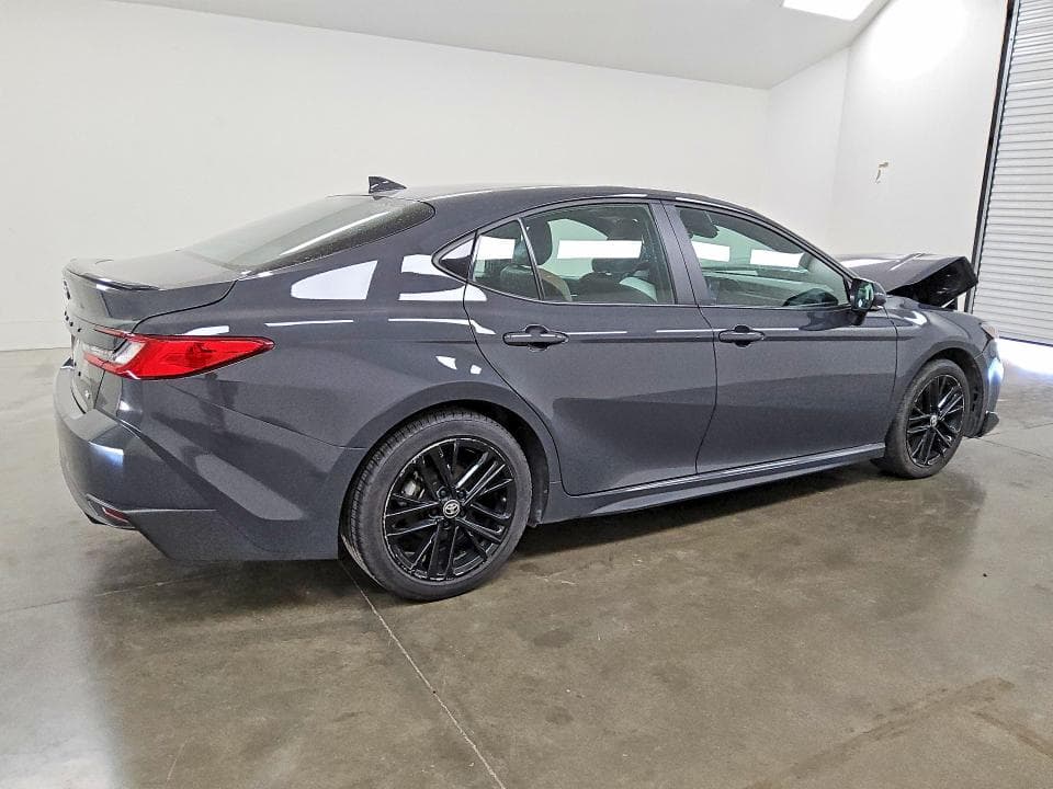 2025 TOYOTA CAMRY SE 3