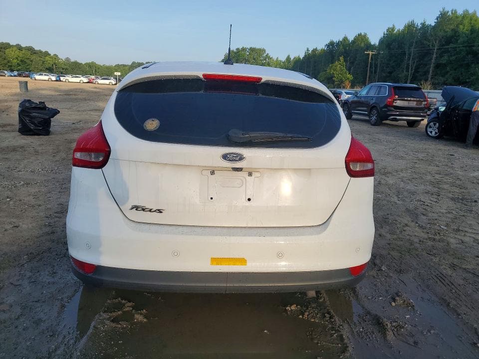 2017 FORD FOCUS SEL 6
