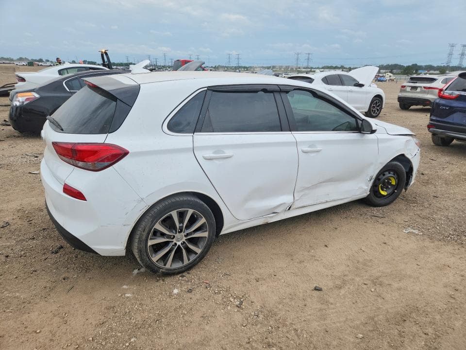 2020 HYUNDAI ELANTRA GT BASE 3