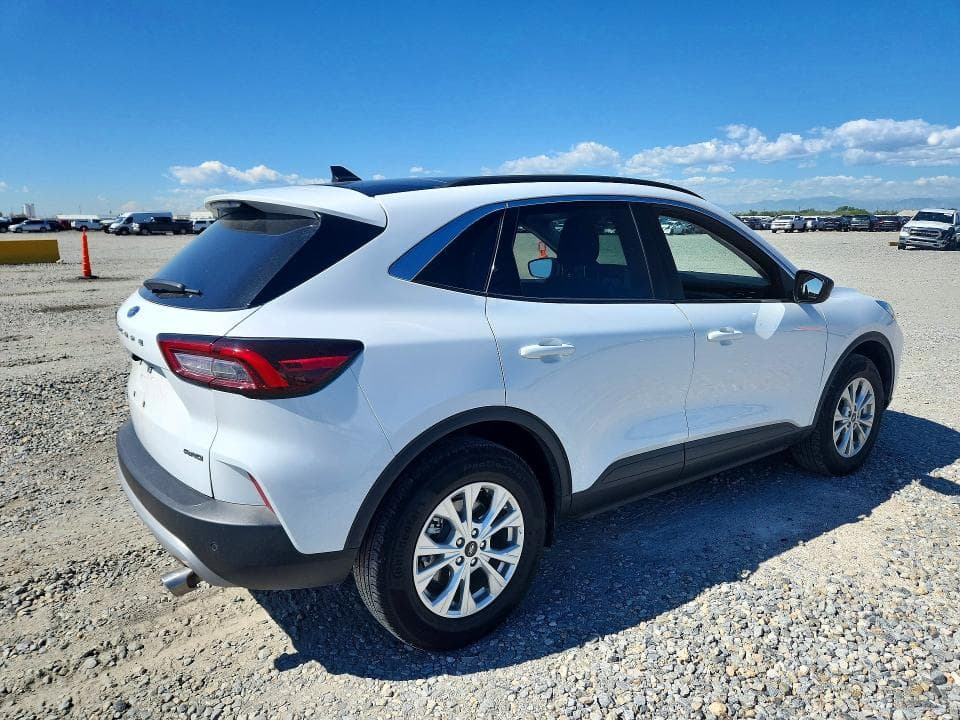 2024 FORD ESCAPE ACTIVE 3