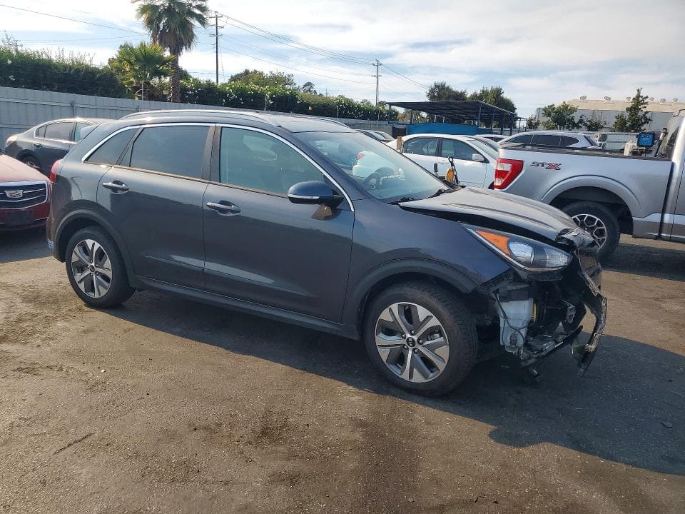 2019 KIA NIRO EX PREMIUM 4