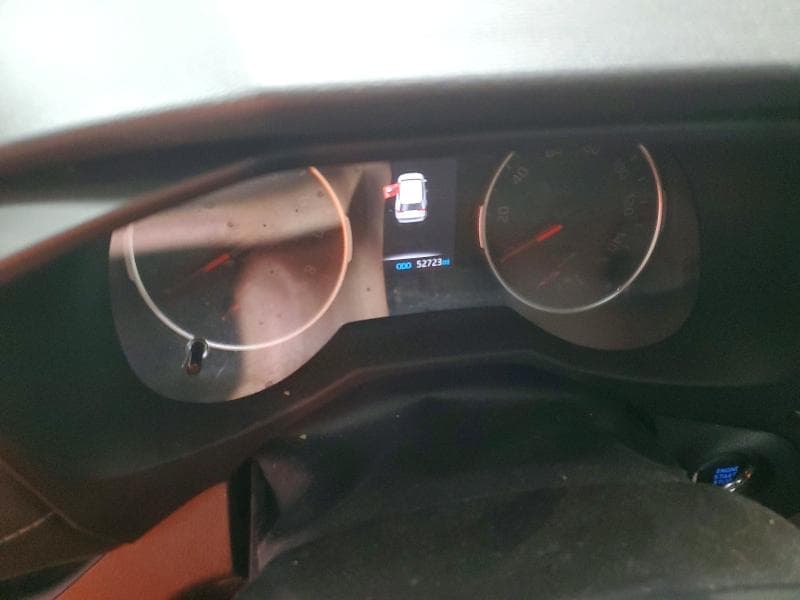 2021 TOYOTA RAV4 XLE 9