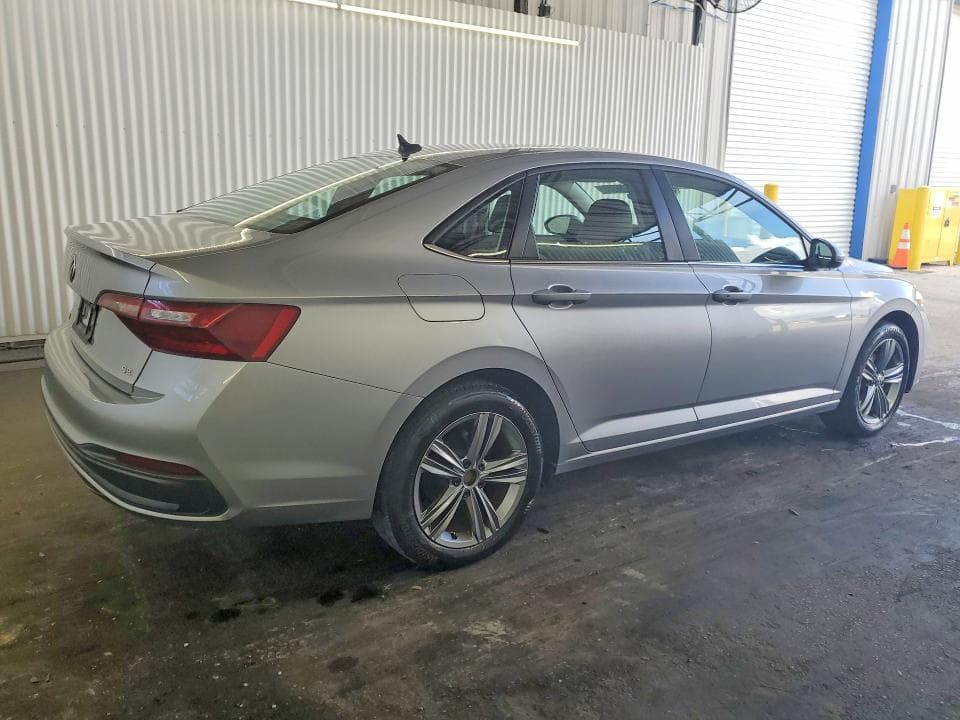 2024 VOLKSWAGEN JETTA SE 3