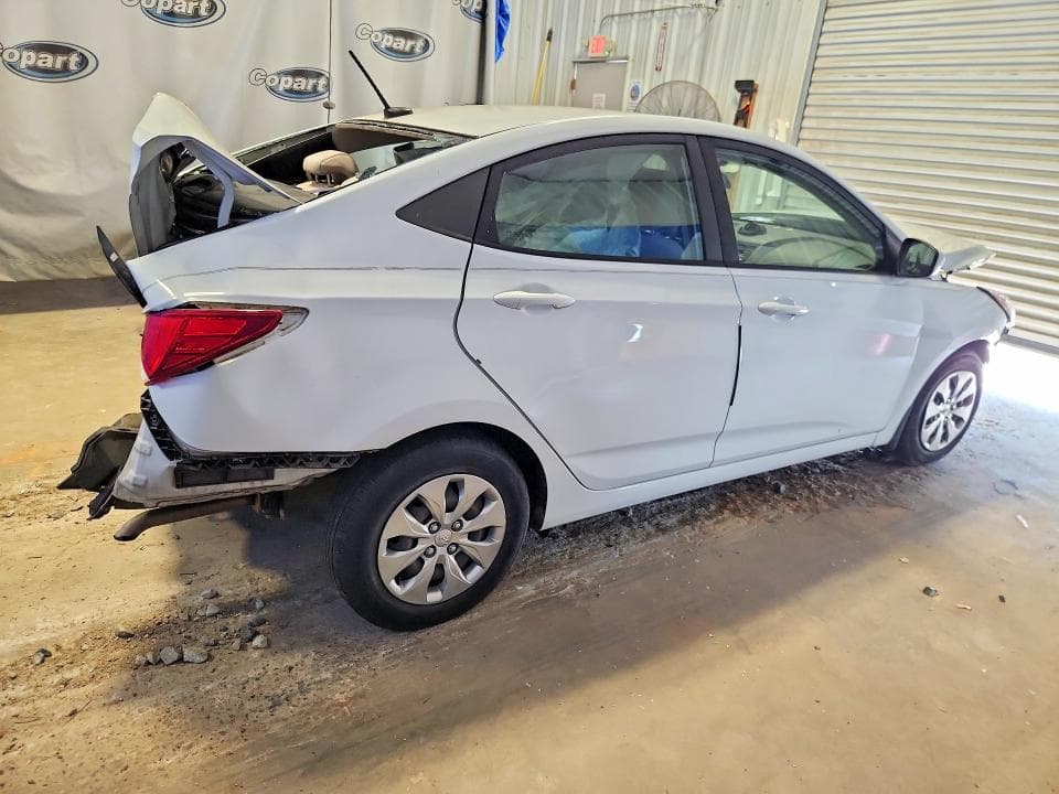 2017 HYUNDAI ACCENT SE 3