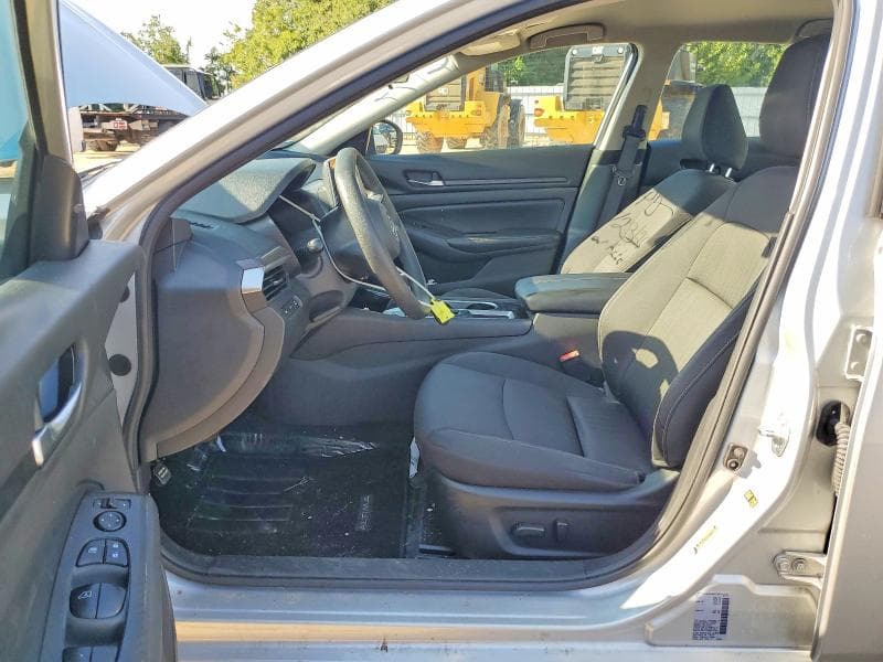 2024 NISSAN ALTIMA SV 7