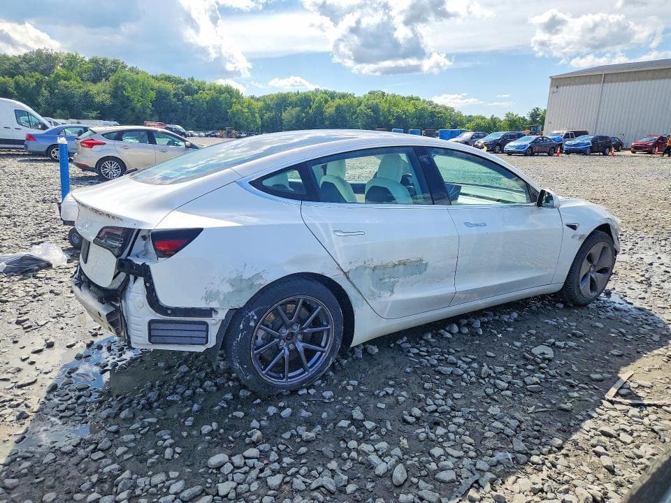 2020 TESLA MODEL 3 3