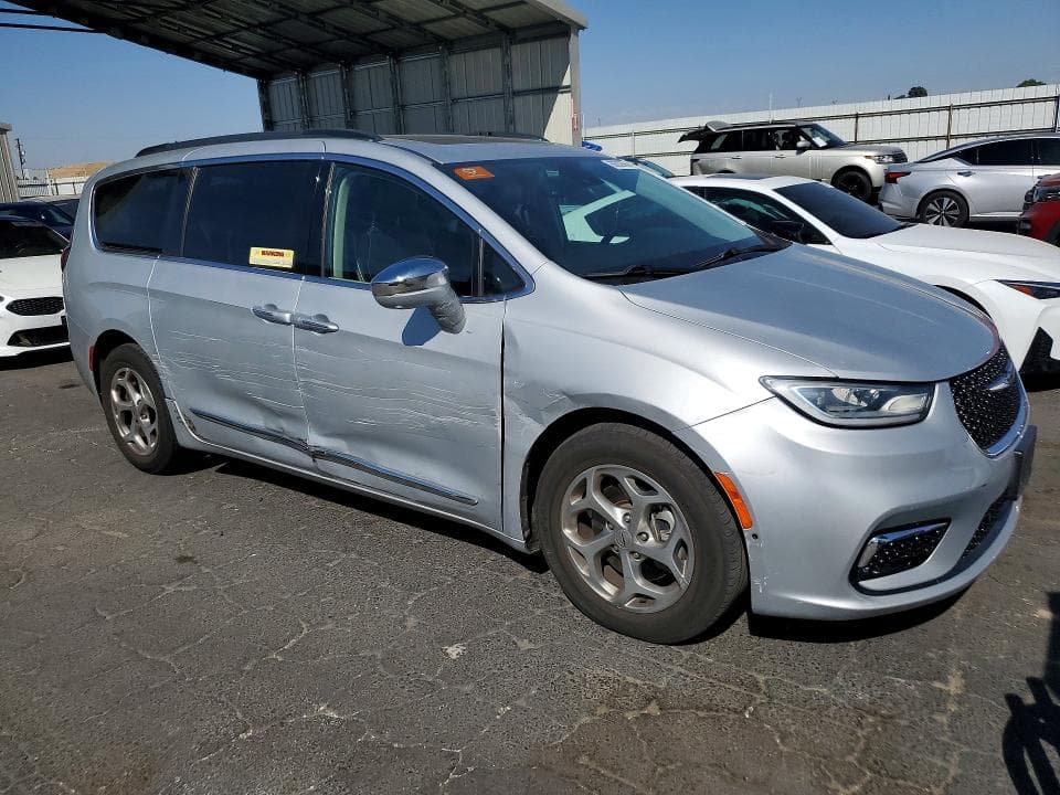 2022 CHRYSLER PACIFICA LIMITED 4